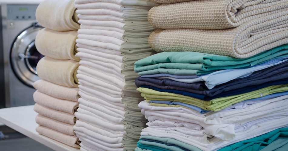 Medial Laundry Stacked Linens 1800X900